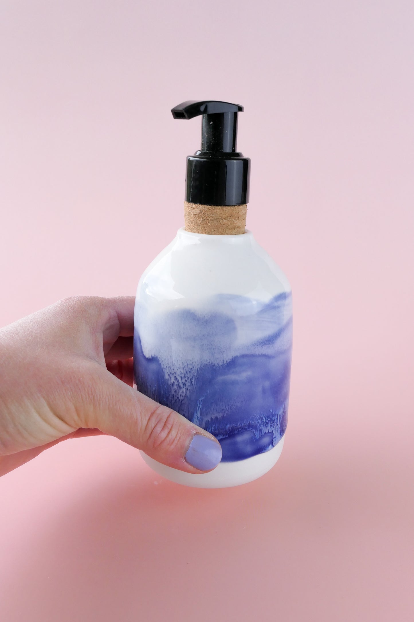 Distributeur à savon 004