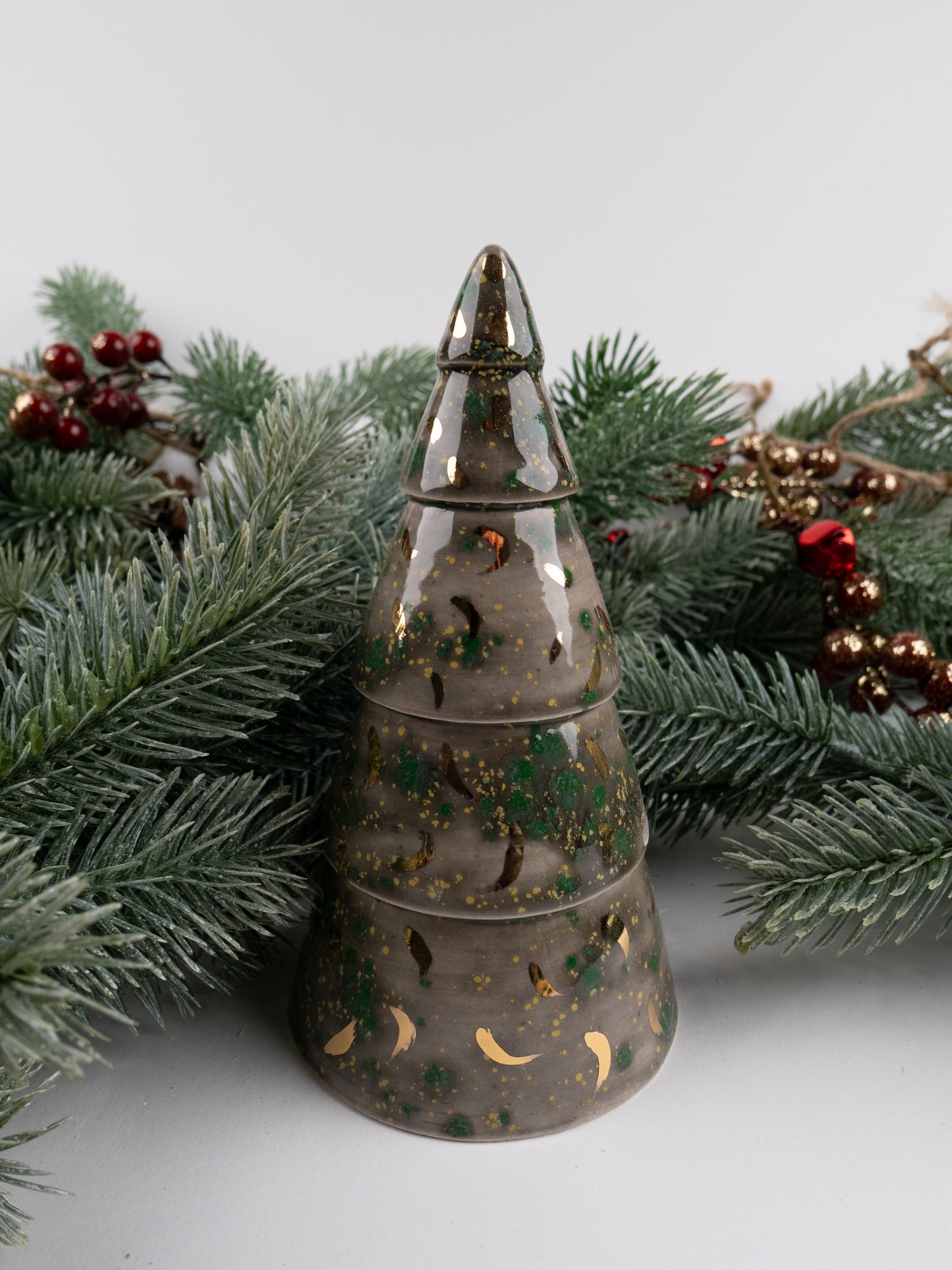 004. Sapin